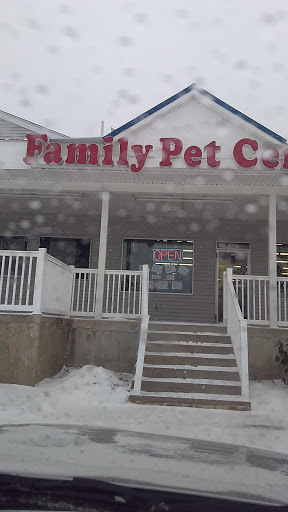 Family Pet Store, 38 Starrett Dr, Belfast, ME 04915, USA, 