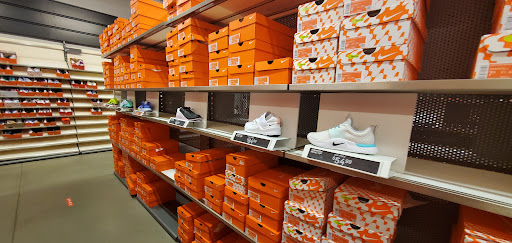 Sporting Goods Store «Nike Factory Store», reviews and photos, 18 West Lightcap Rd #901, Pottstown, PA 19464, USA