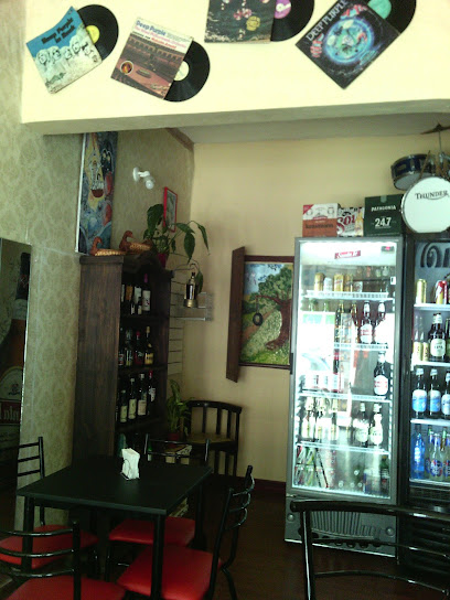MÍO MORO Café & Bar