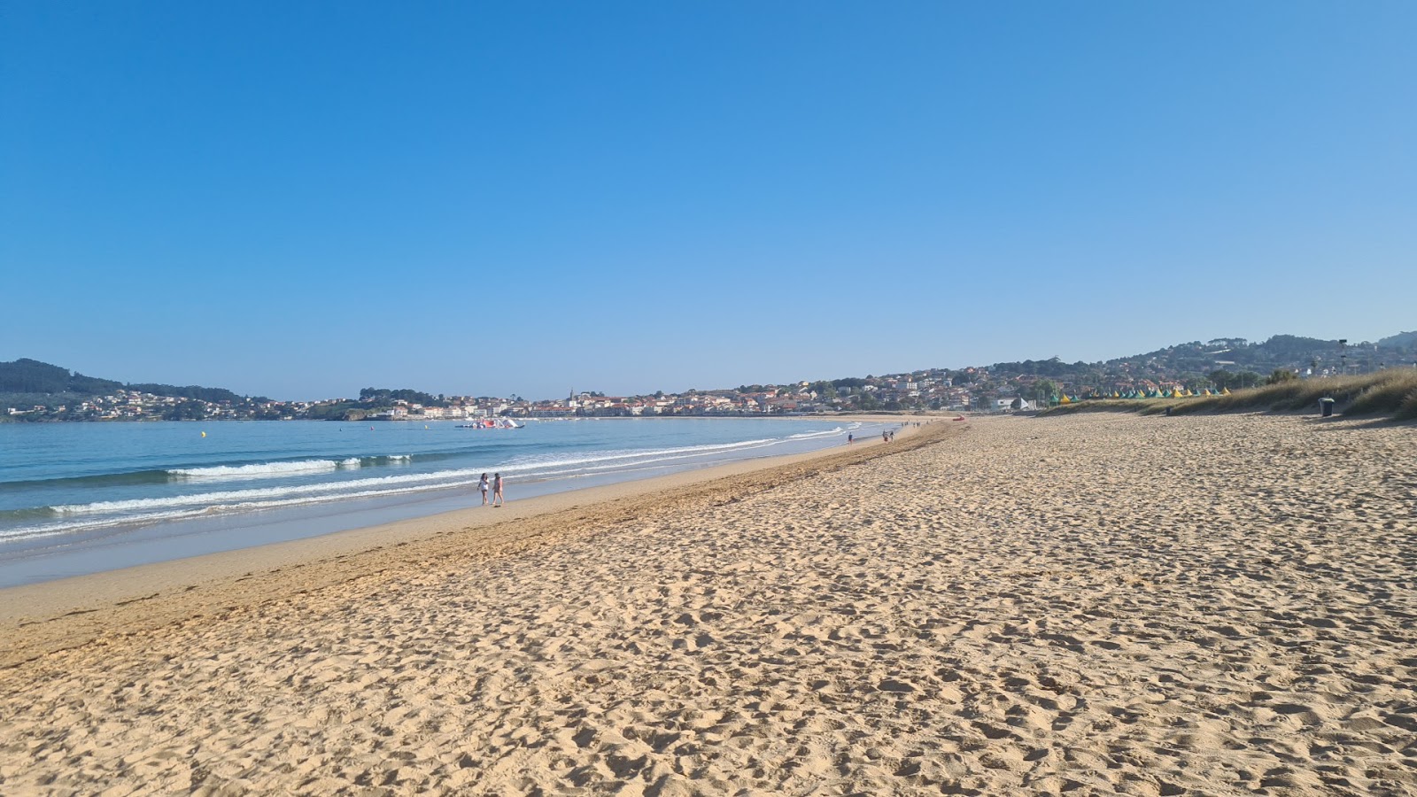 Photo de Praia America avec un niveau de propreté de partiellement propre