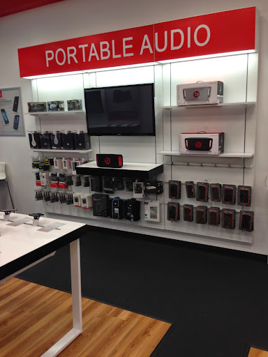 Cell Phone Store «Verizon Authorized Retailer, Express Store», reviews and photos, 37 Mamaroneck Ave, White Plains, NY 10601, USA