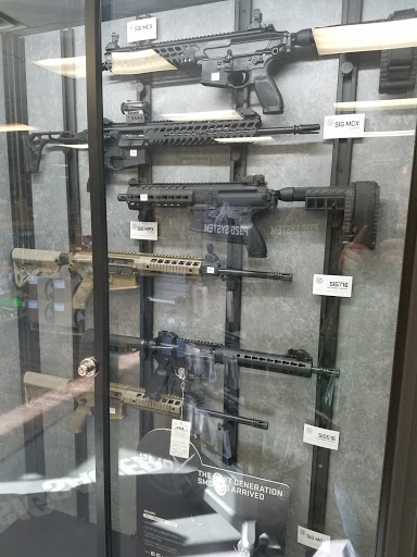 Gun Shop «D&L Shooting Supplies», reviews and photos, 3314 W Shore Rd, Warwick, RI 02886, USA