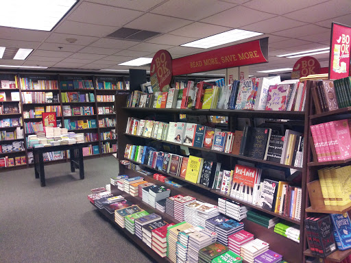 Book Store «Barnes & Noble», reviews and photos, 1542 Northern Blvd, Manhasset, NY 11030, USA