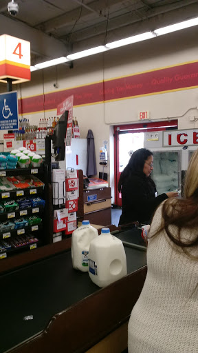 Grocery Store «Smart & Final», reviews and photos, 147 N Wilson Way, Stockton, CA 95205, USA