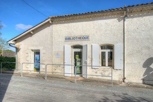 Library Bibliotheque Municipale Saint-Estèphe