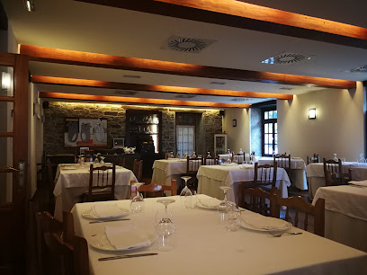 Restaurante Casa Pena - Rúa da Feira, 49, 15563 San Ramón (Moeche), A Coruña, Spain