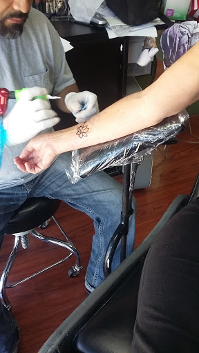 Tattoo Shop «Calaveras Tattoo», reviews and photos, 20991 Mission Blvd, Hayward, CA 94541, USA