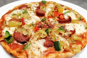 Josefs Pizza image