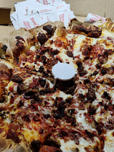 Pizza Restaurant «Round Table Pizza», reviews and photos, 9055 Woodcreek Oaks Blvd #190, Roseville, CA 95747, USA