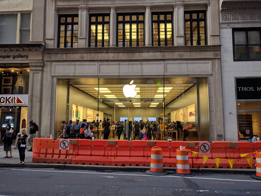 Computer Store «Apple Walnut Street», reviews and photos, 1607 Walnut St, Philadelphia, PA 19103, USA