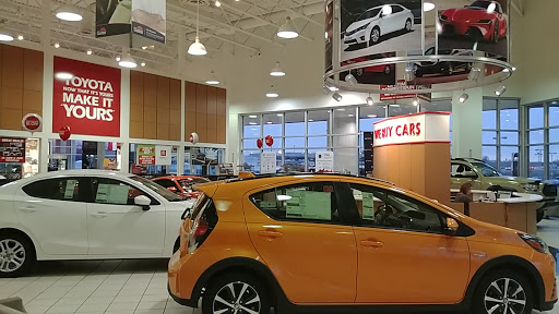 Toyota Dealer «Toyota Knoxville», reviews and photos, 10415 Parkside Dr, Knoxville, TN 37922, USA