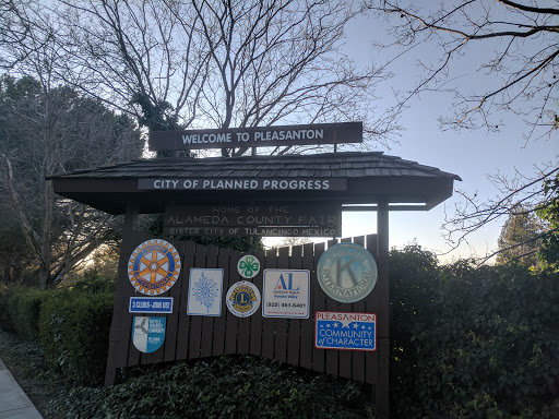 Shopping Mall «Rose Pavilion», reviews and photos, 4225 Rosewood Dr, Pleasanton, CA 94588, USA