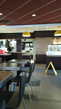 Atmosphère du Restauration rapide McDonald's Val de Reuil - n°16