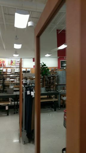 Department Store «T.J. Maxx», reviews and photos, 800 Cypress Gardens Blvd, Winter Haven, FL 33880, USA