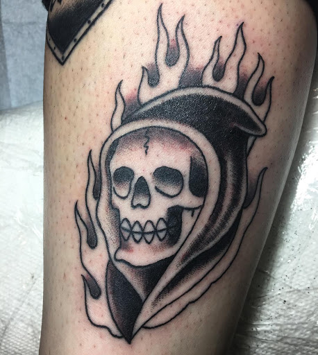 Tattoo Shop «American Graffiti Tattoo & Piercing», reviews and photos, 608 12th St, Sacramento, CA 95814, USA