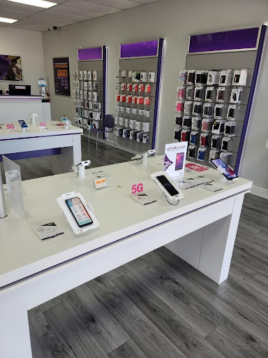 MetroPCS Authorized Dealer, 2825 Garden St, Titusville, FL 32796, USA, 
