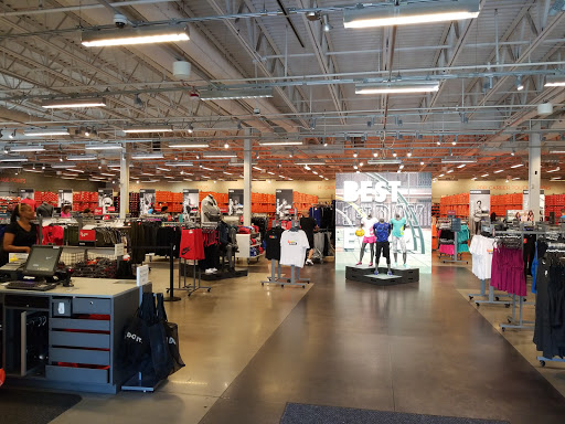 Sporting Goods Store «Nike Factory Store», reviews and photos, 1 Premium Outlet Blvd #699, Tinton Falls, NJ 07753, USA