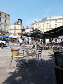 Atmosphère du Restaurant Café de la Place à Agen - n°3