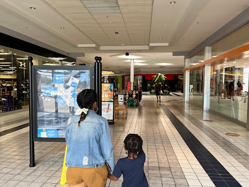 Shopping Mall «New Towne Mall», reviews and photos, 400 Mill Ave SE C8, New Philadelphia, OH 44663, USA