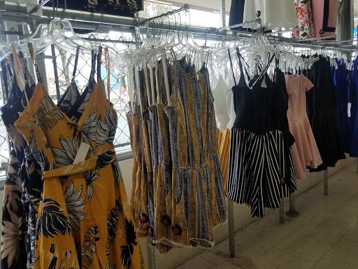 Clothing Store «Gen X Clothing», reviews and photos, 346 S 1st Ave, Hillsboro, OR 97123, USA