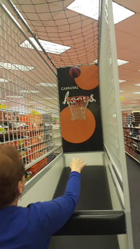 Shoe Store «Shoe Carnival», reviews and photos, 152 S Gary Ave, Bloomingdale, IL 60108, USA