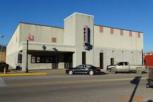 B&B Theatres Chanute Roxy Cinema 4 image