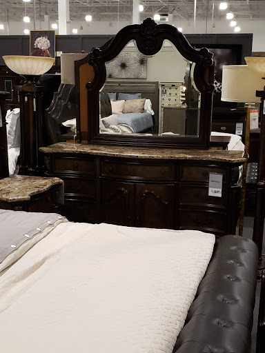 Furniture Store «American Signature Furniture», reviews and photos, 7461 North Point Pkwy, Alpharetta, GA 30022, USA