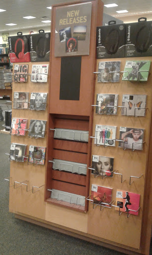 Book Store «Barnes & Noble», reviews and photos, 3100 Main St #1400, Maumee, OH 43537, USA
