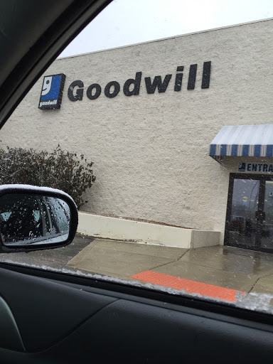 Thrift Store «Goodwill», reviews and photos