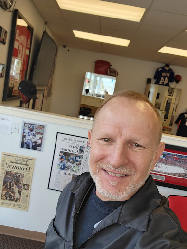 Hair Salon «Whiskers Family Hair Care», reviews and photos, 1002 Leonard St NW, Grand Rapids, MI 49504, USA