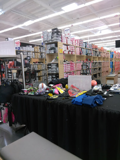 Shoe Store «WSS», reviews and photos, 7900 Sepulveda Blvd, Van Nuys, CA 91405, USA