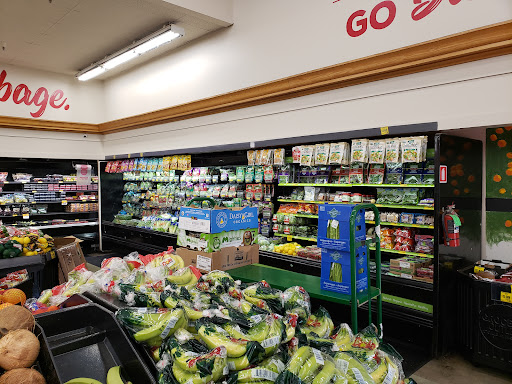 Grocery Store «Grocery Outlet Bargain Market», reviews and photos, 80 E Washington St, Petaluma, CA 94952, USA