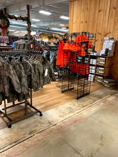 Sporting Goods Store «Fort Thompson Sporting Goods», reviews and photos, 5802 Warden Rd, Sherwood, AR 72120, USA