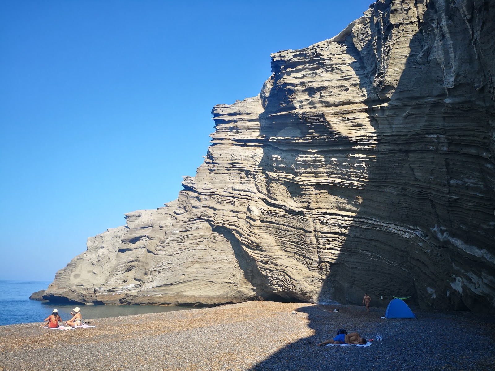 Cape Columbo'in fotoğrafı dağlarla çevrili