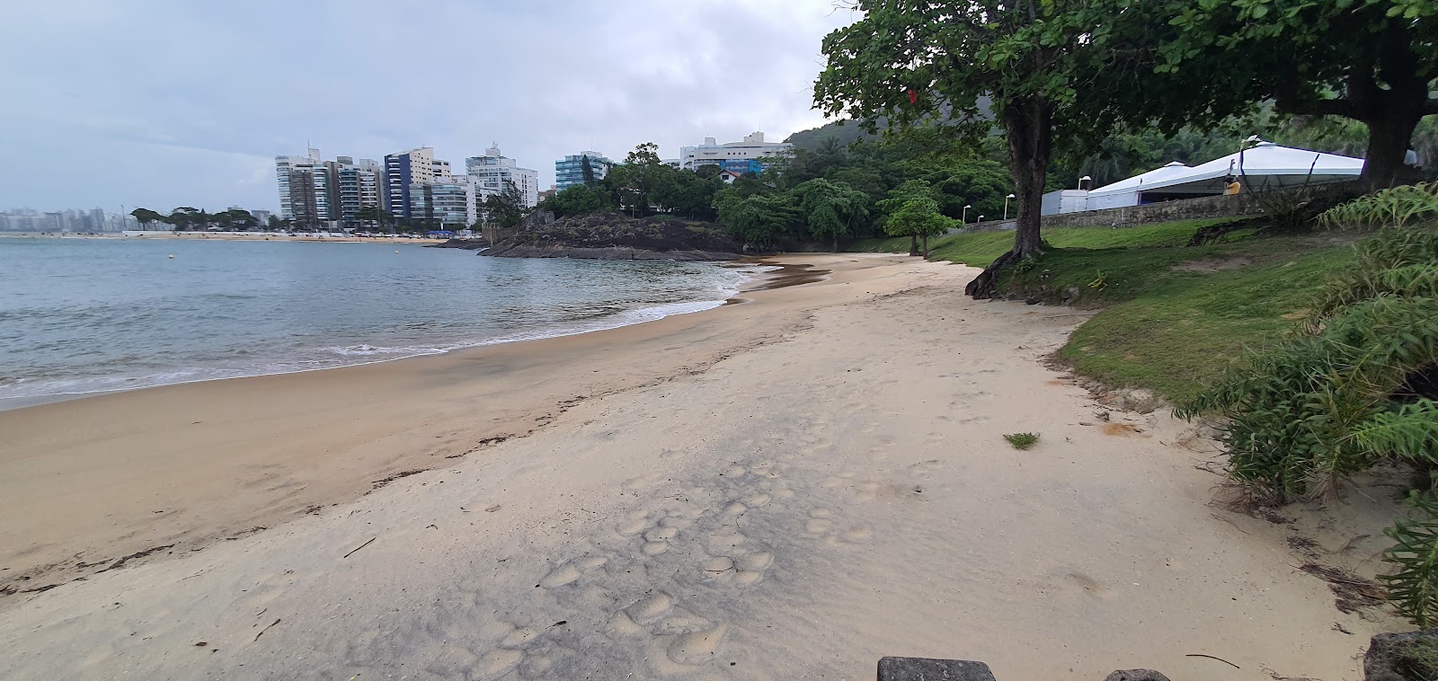 Foto de Praia do Chavao com areia bege superfície