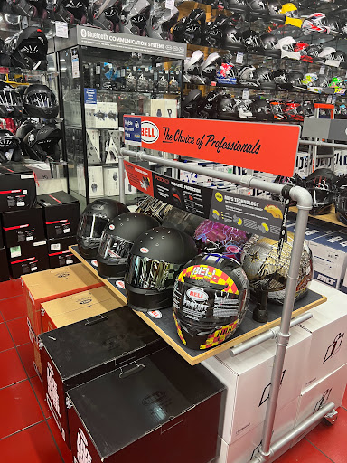Motorcycle Parts Store «Cycle Gear», reviews and photos, 5032 E Colonial Dr, Orlando, FL 32803, USA