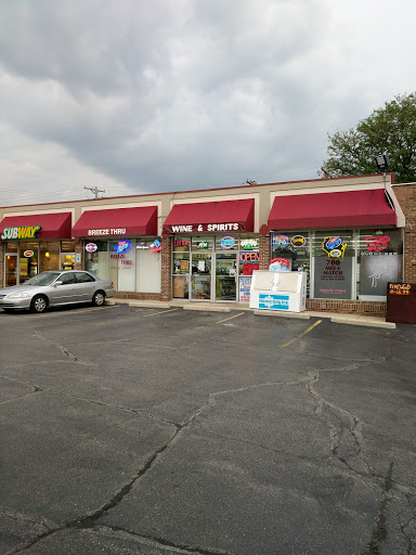 Breeze Thru Wine & Spirits, 11104 W Bluemound Rd, Milwaukee, WI 53226, USA, 