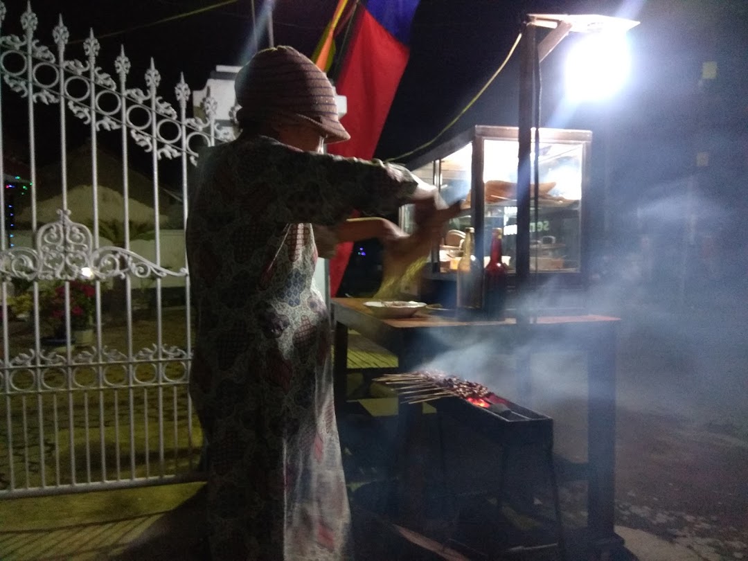 Sate Ayam Senyum