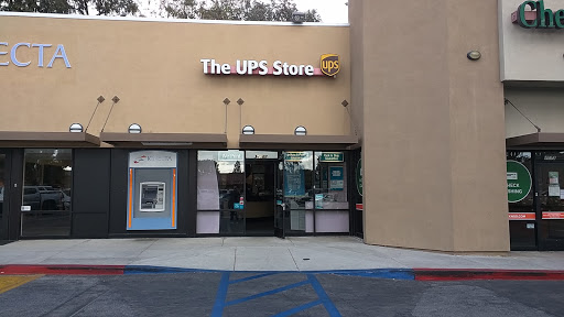 Shipping and Mailing Service «The UPS Store», reviews and photos, 4067 Hardwick St, Lakewood, CA 90712, USA