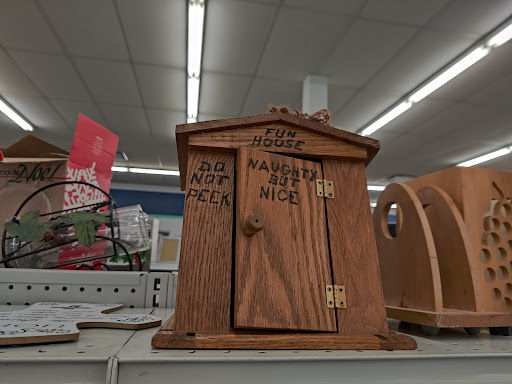 Thrift Store «Lake Hallie Goodwill Retail Store & Training Center», reviews and photos, 2759 S Prairie View Rd, Chippewa Falls, WI 54729, USA