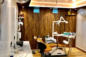 Dr.Nitin Srivastava’s Smile Makers Dental Clinic image