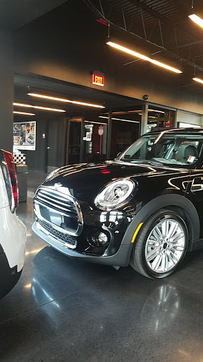 Car Dealer «Ferman MINI of Tampa Bay», reviews and photos, 31320 US-19, Palm Harbor, FL 34684, USA