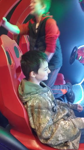 Movie Theater «Marquee Cinemas Pinnacle 12», reviews and photos, 680 Pinnacle Pkwy, Bristol, TN 37620, USA