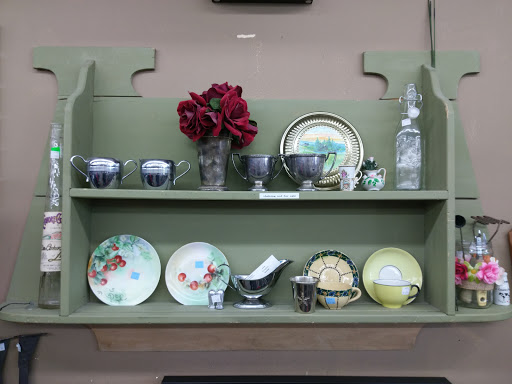 Thrift Store «Jazzy & Mumbos Thrift Store», reviews and photos, 123 Center Ave E, Dilworth, MN 56529, USA