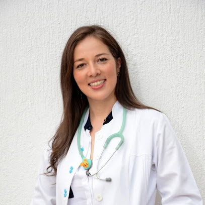 Dra. Natalia Albán Andrioli, Pediatra