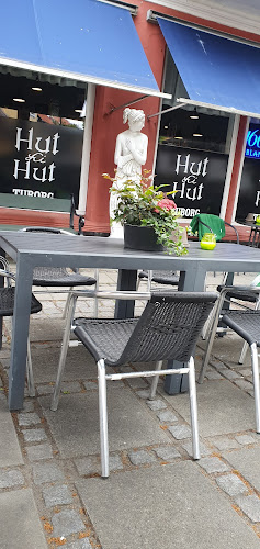 Hut Li Hut - Bar