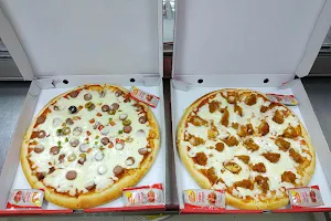 DERBY PIZZA (PIZZA, PASTRIES & fast food ) ( دربي بيتزا (بيتزا ومعجنات image