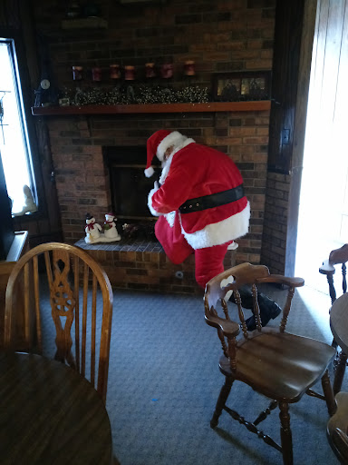 Sports Bar «Hometown Lanes & Sports Bar», reviews and photos, 209 W Main St, Plano, IL 60545, USA