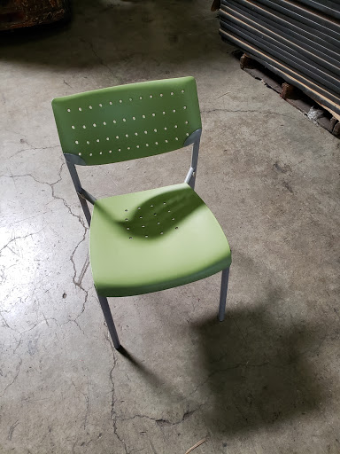 Used Office Furniture Store «NWC Office Furniture», reviews and photos, 8899 SE Jannsen Rd, Clackamas, OR 97015, USA