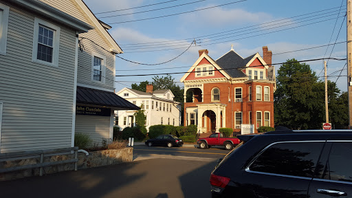 Liquor Store «The New Bottle Shop», reviews and photos, 492 Orange St, New Haven, CT 06511, USA